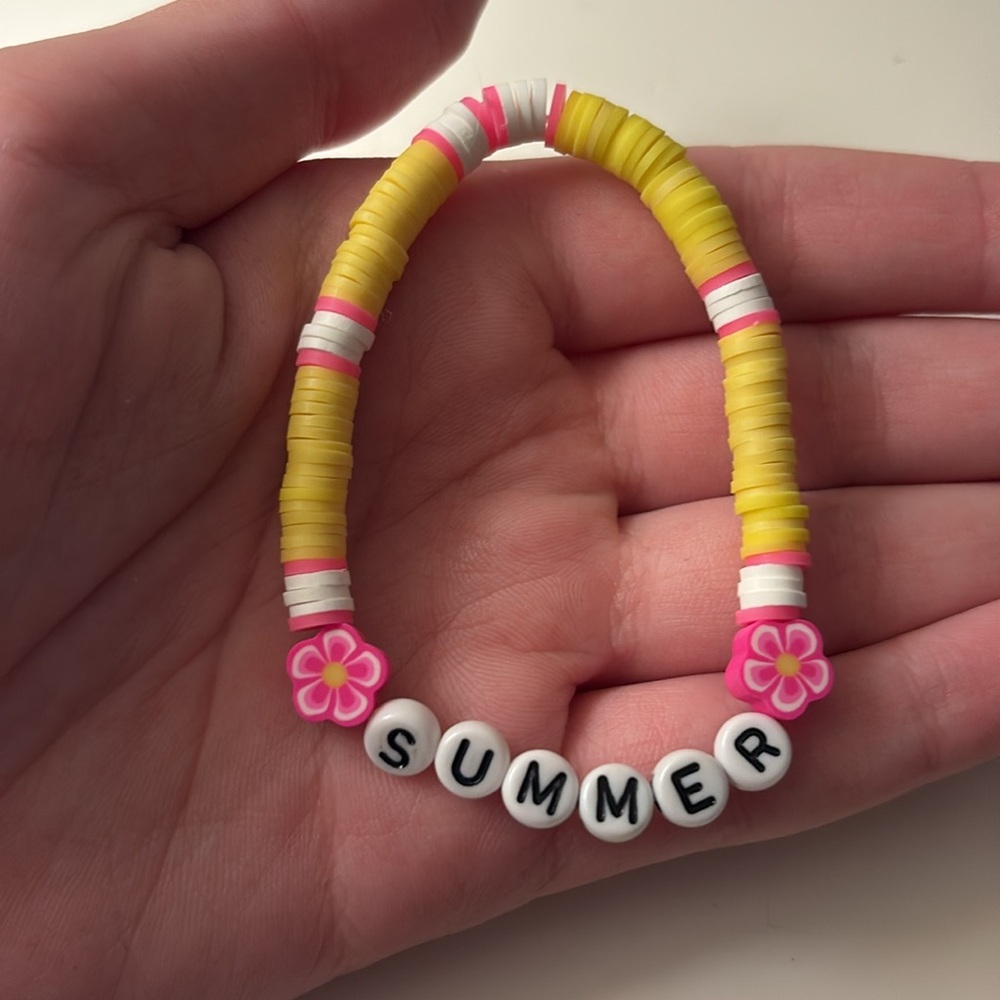 Handmade summer clay bead bracelet - Picture 2 of 3